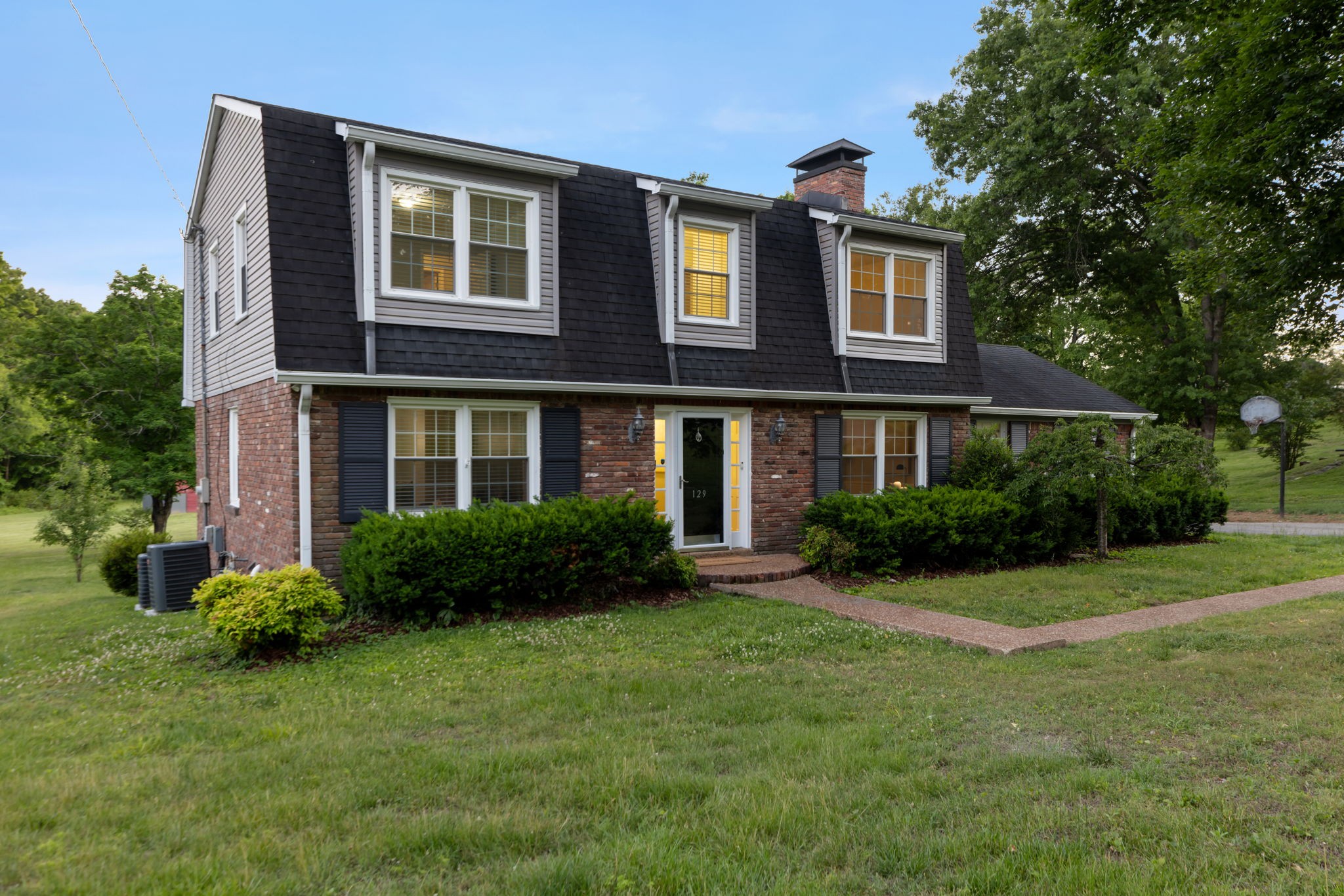 129 Wayne Street Gallatin TN 37066