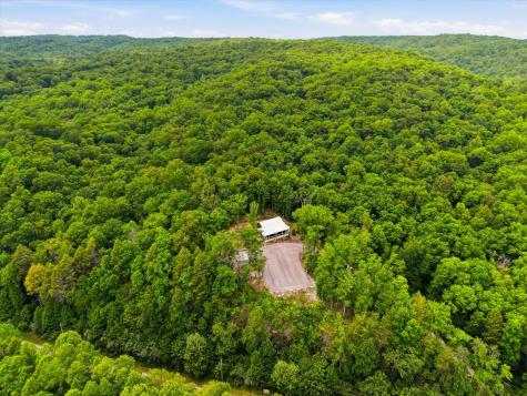 6830 Stinking Creek Road Pioneer TN 37847
