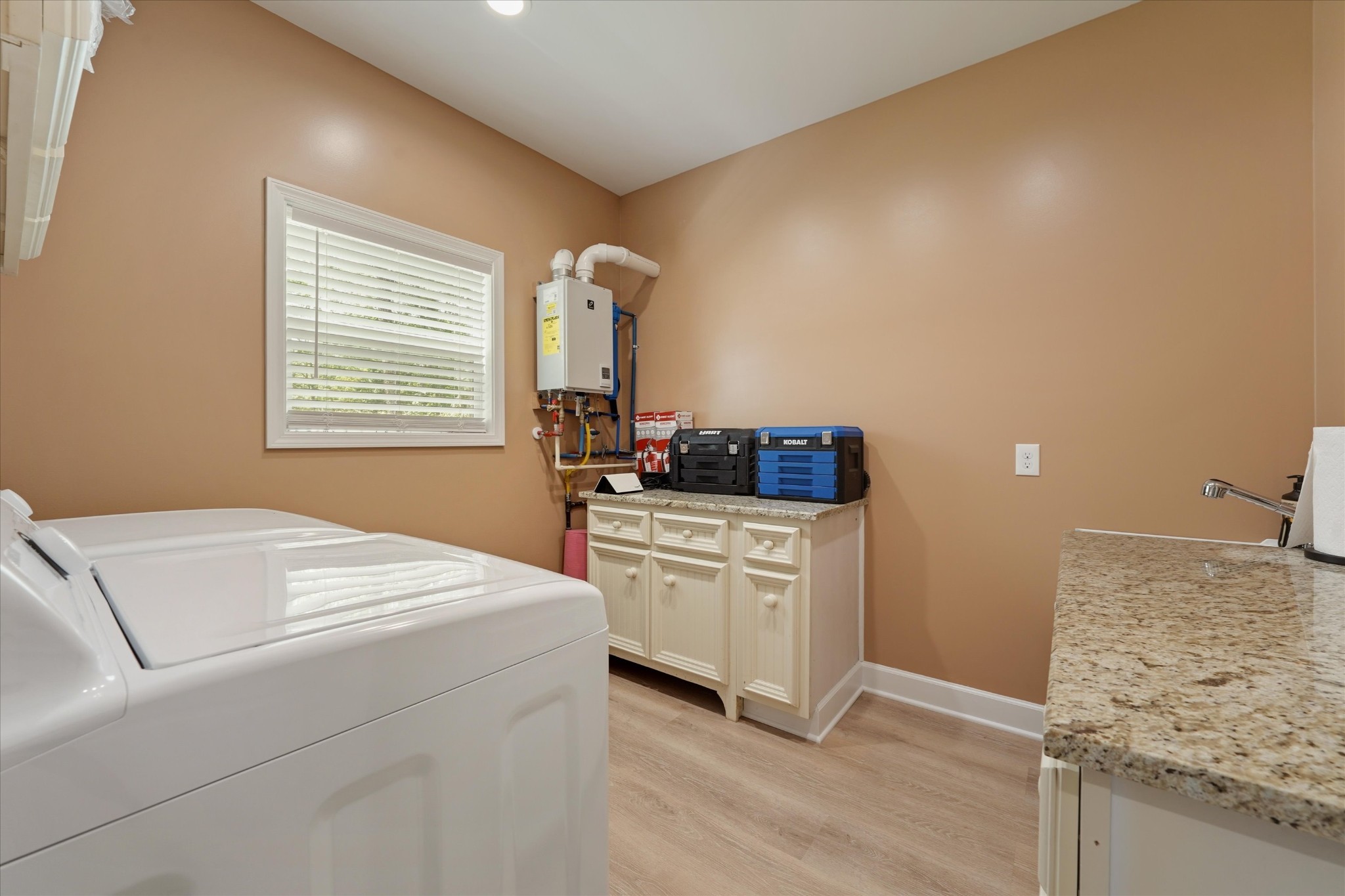 6830 Stinking Creek Road Pioneer TN 37847