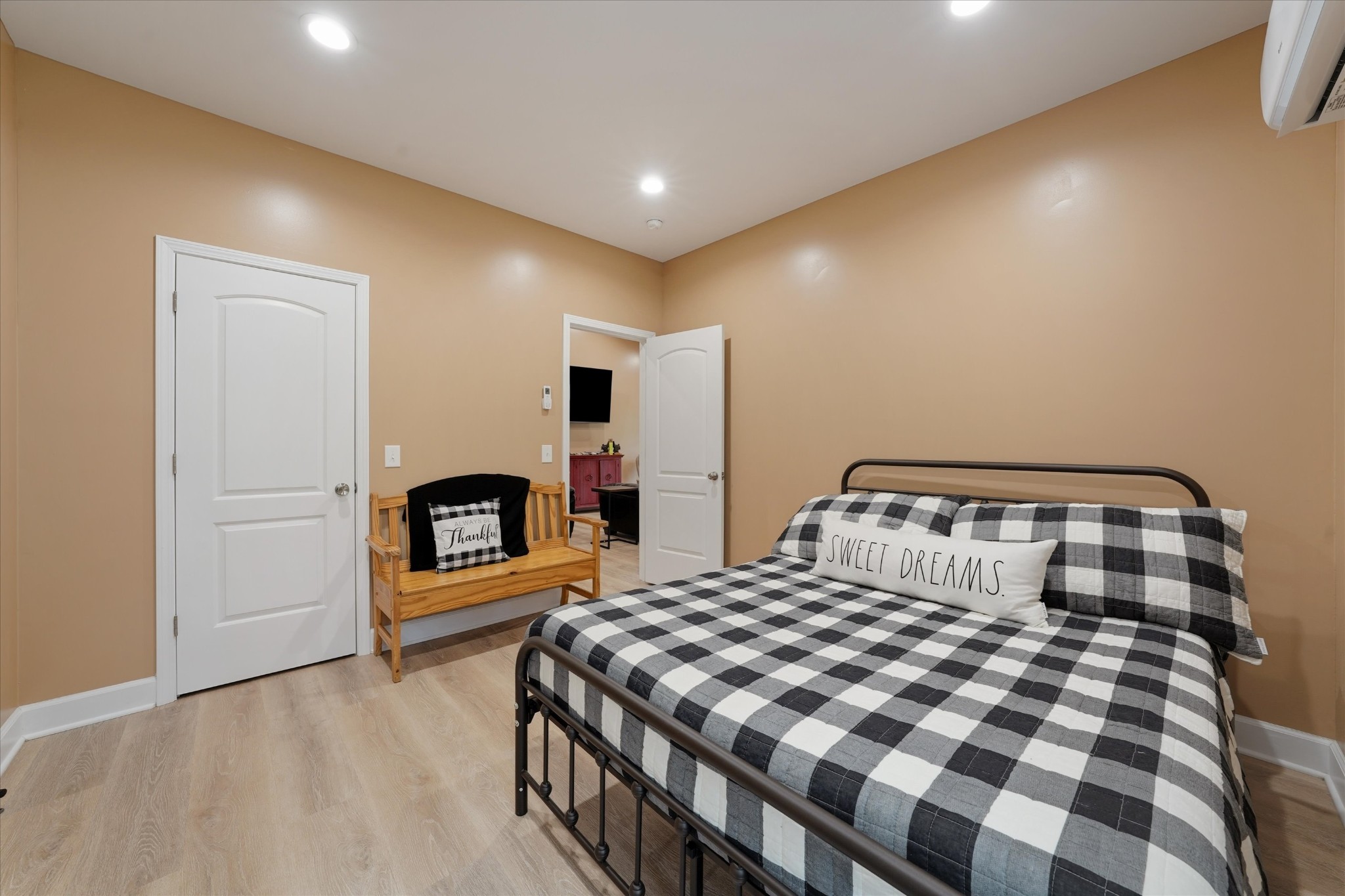 6830 Stinking Creek Road Pioneer TN 37847