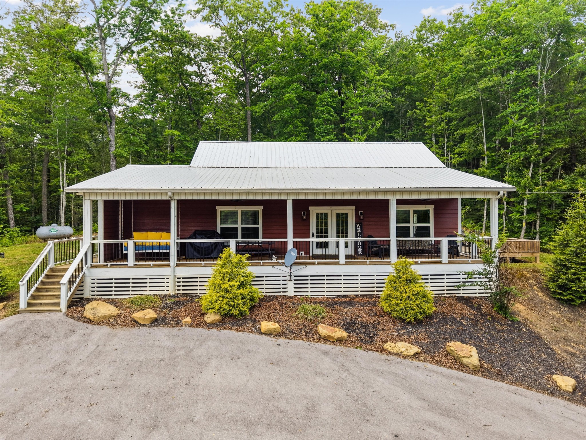 6830 Stinking Creek Road Pioneer TN 37847