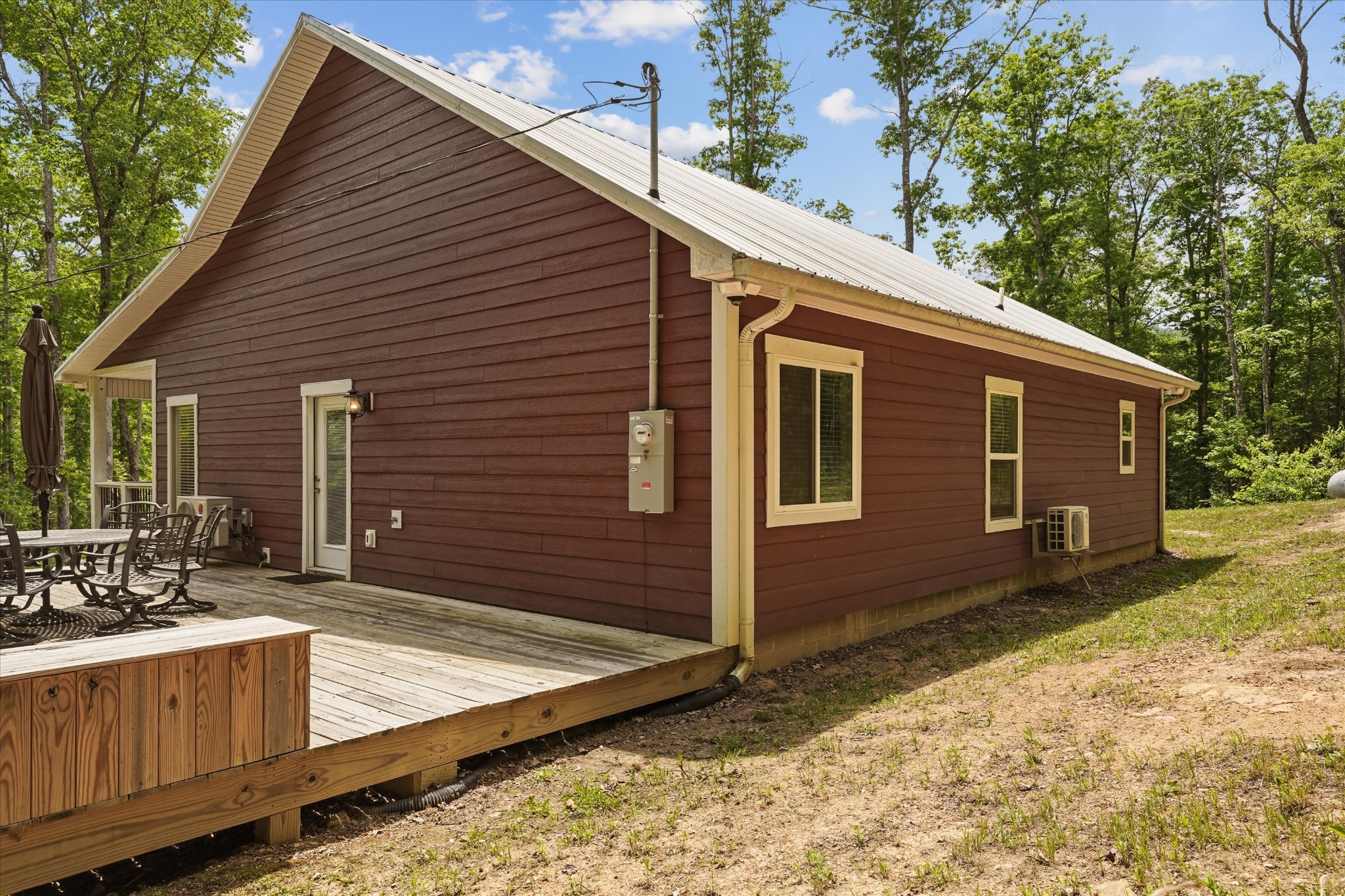 6830 Stinking Creek Road Pioneer TN 37847