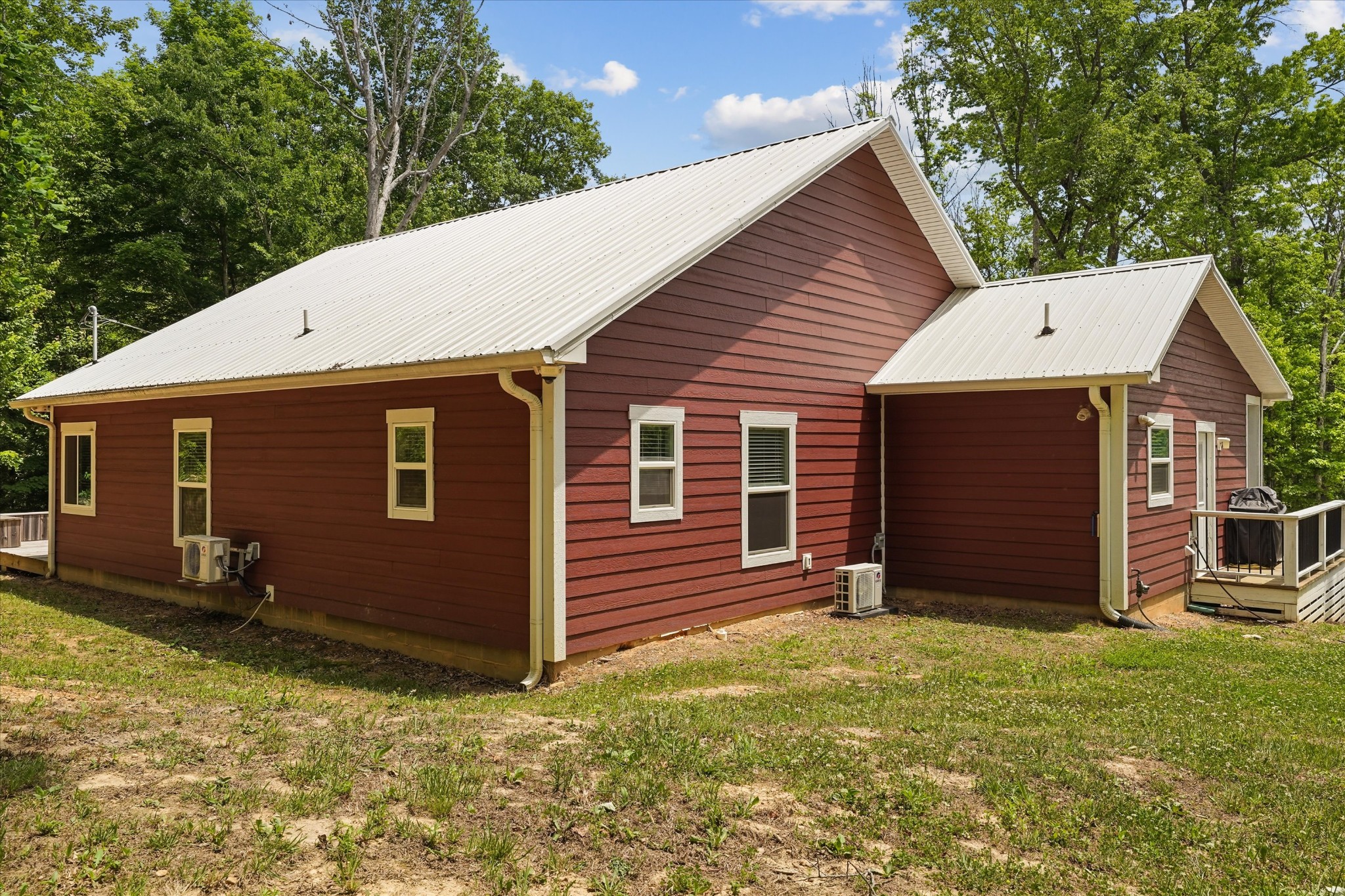 6830 Stinking Creek Road Pioneer TN 37847