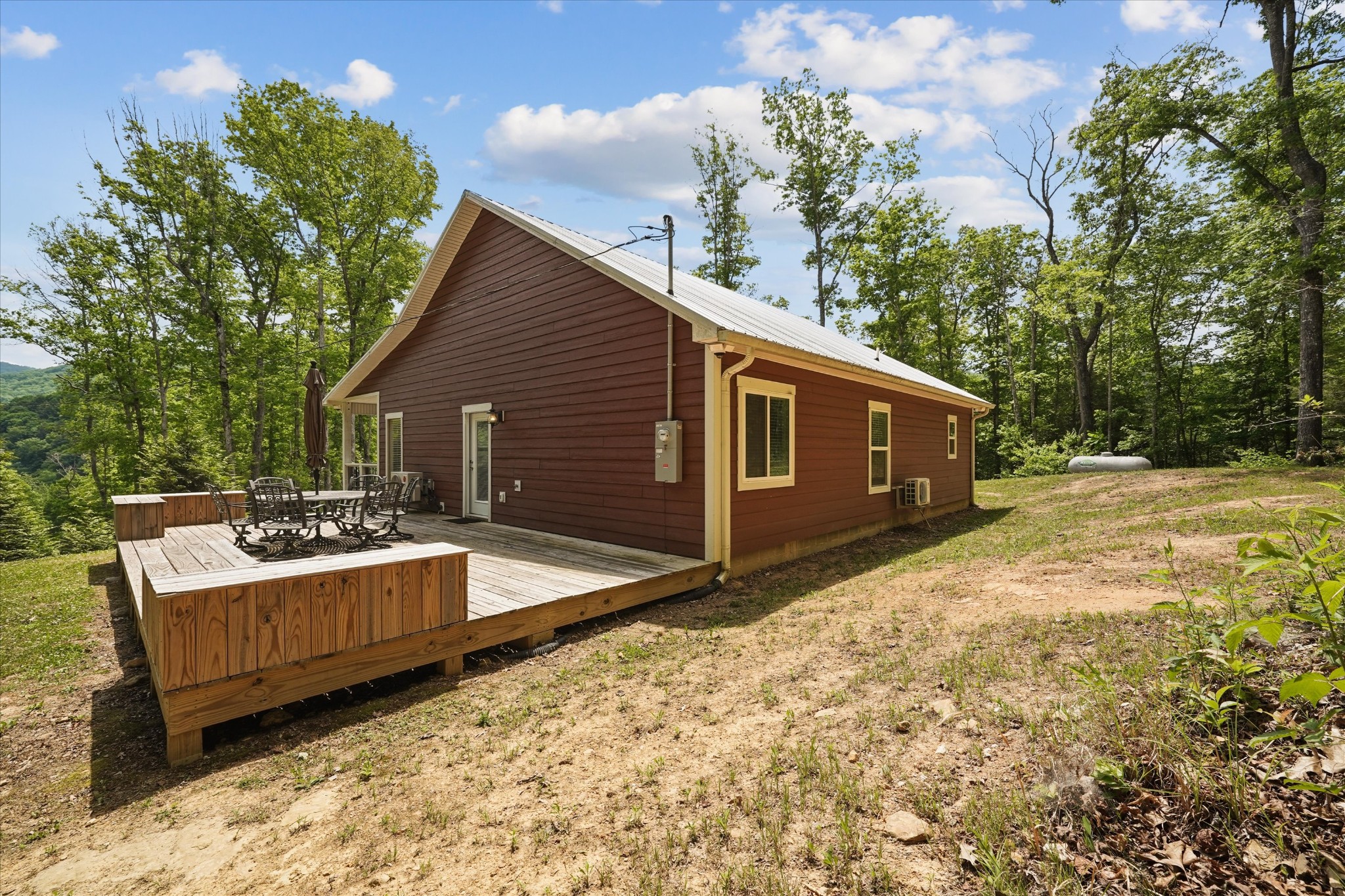 6830 Stinking Creek Road Pioneer TN 37847