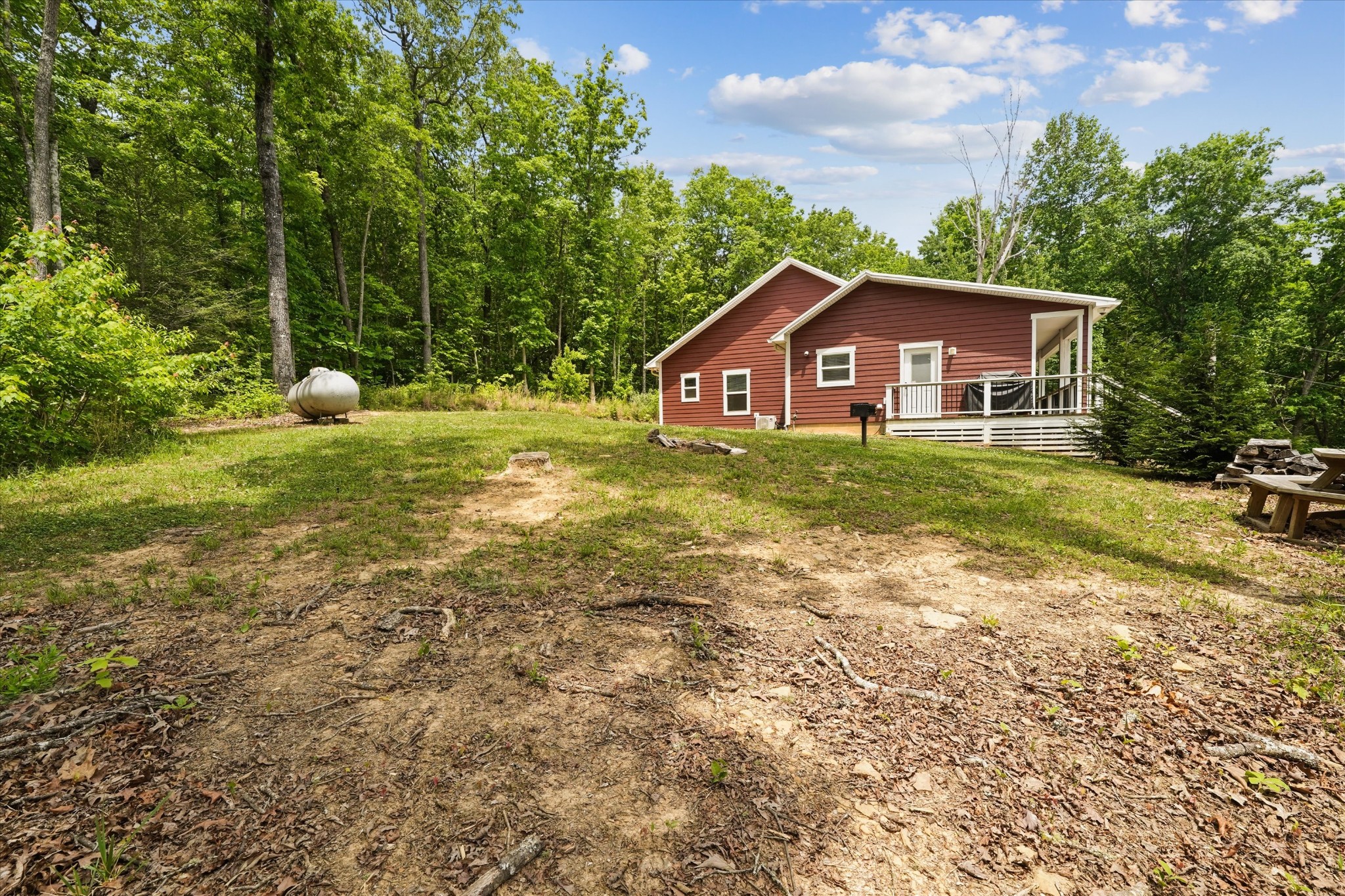 6830 Stinking Creek Road Pioneer TN 37847