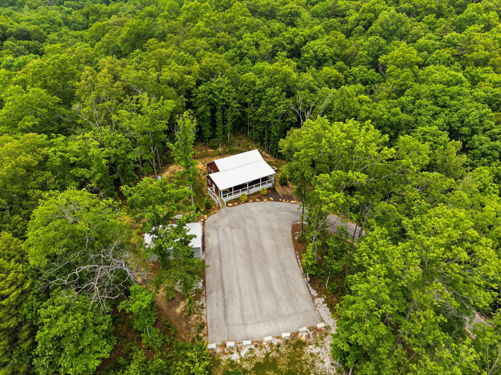 6830 Stinking Creek Road Pioneer TN 37847