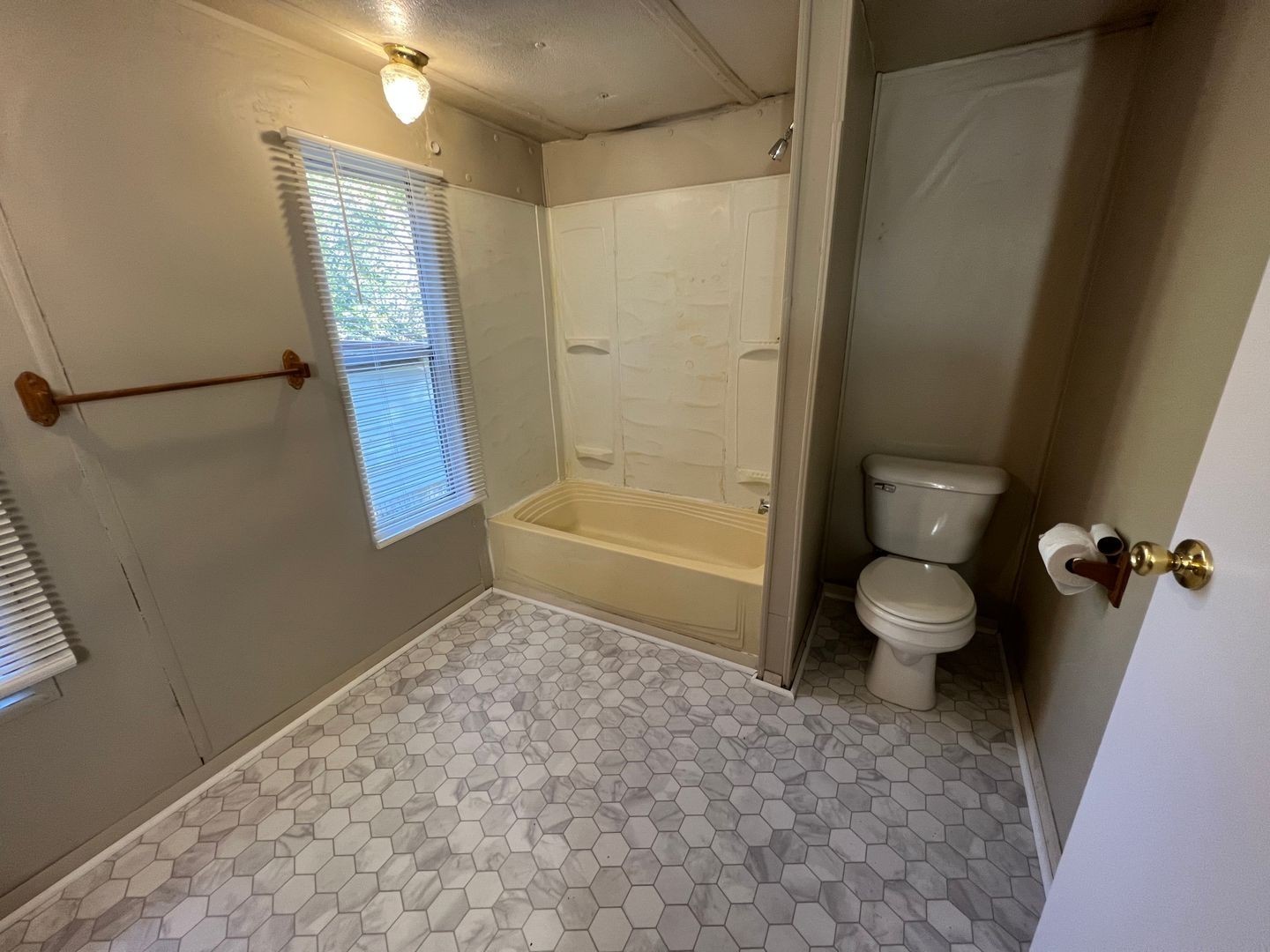 860 Lou Ann Lane Clarksville TN 37042