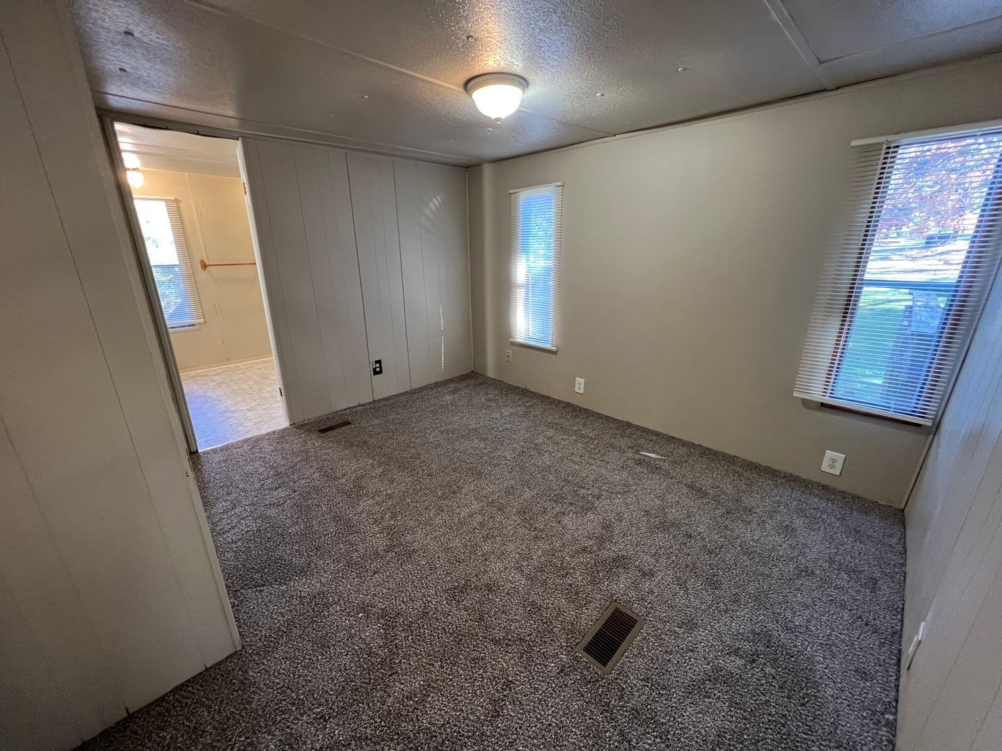 860 Lou Ann Lane Clarksville TN 37042