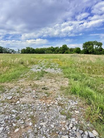 5165 Highway 41, N Springfield TN 37172