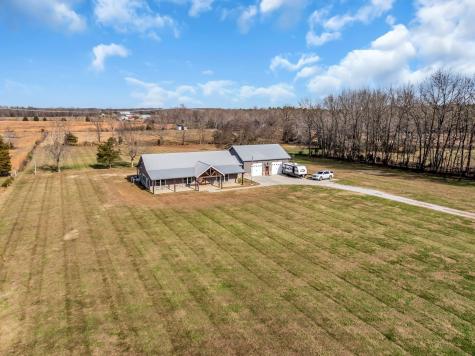 1547 Manley Loop Dickson TN 37055