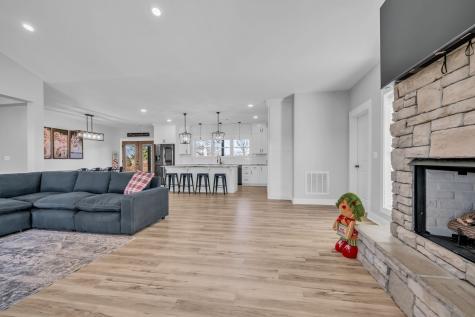 1547 Manley Loop Dickson TN 37055