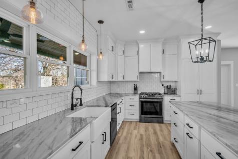 1547 Manley Loop Dickson TN 37055