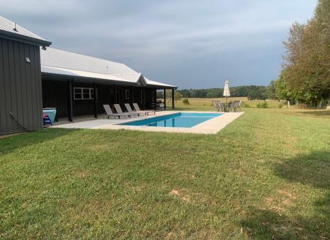 1547 Manley Loop Dickson TN 37055