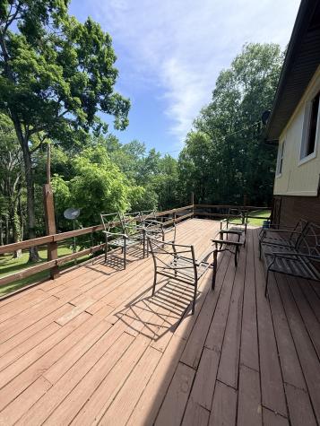 156 Lakeshore Circle Bumpus Mills TN 37028