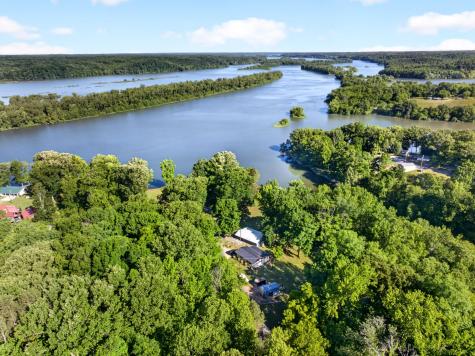 156 Lakeshore Circle Bumpus Mills TN 37028