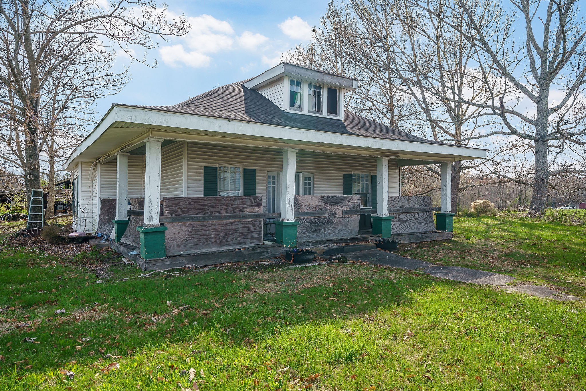 1131 W Broad Street Smithville TN 37166