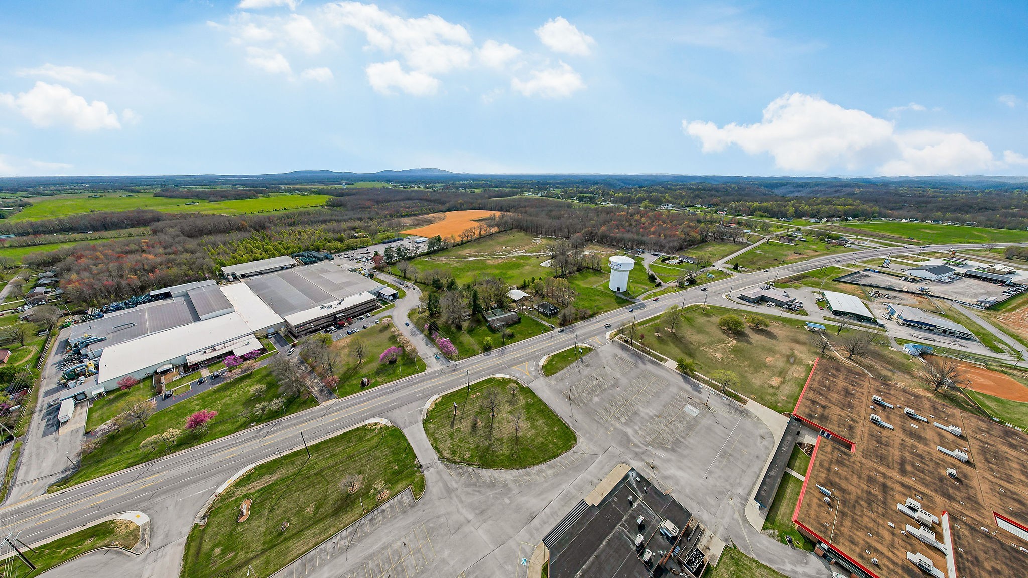 1131 W Broad Street Smithville TN 37166