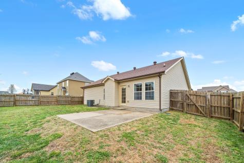 568 Tracy Lane Clarksville TN 37040