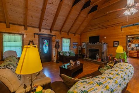 4012 Payne Cove Road Pelham TN 37366