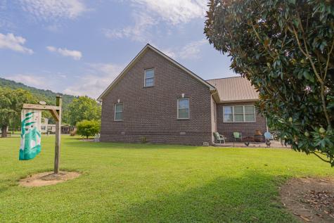4012 Payne Cove Road Pelham TN 37366