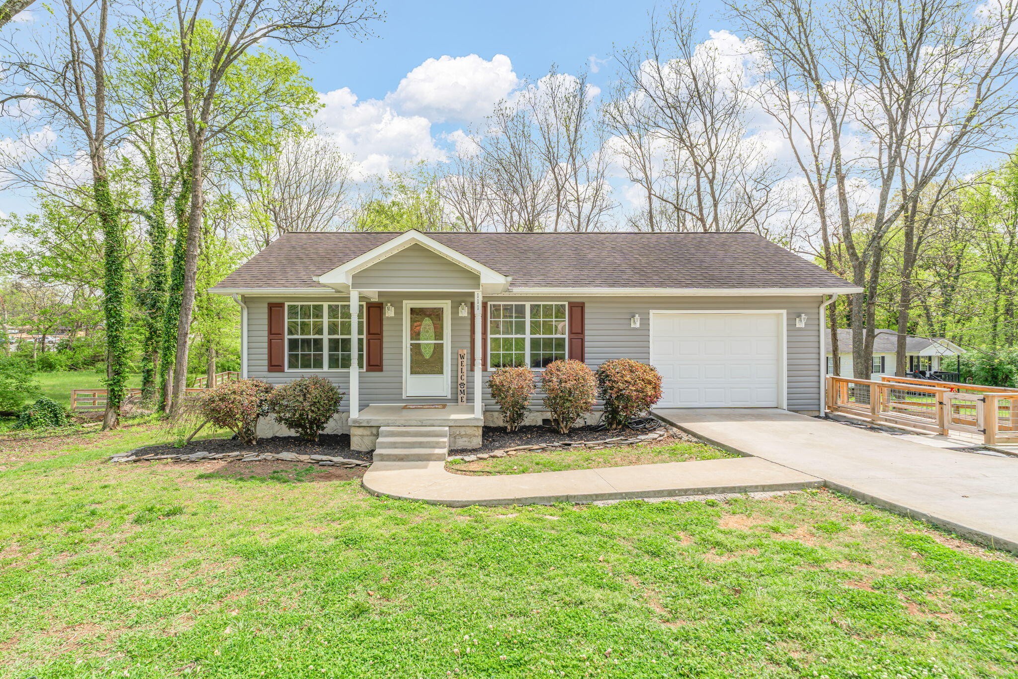 111 Oak Street Athens TN 37303