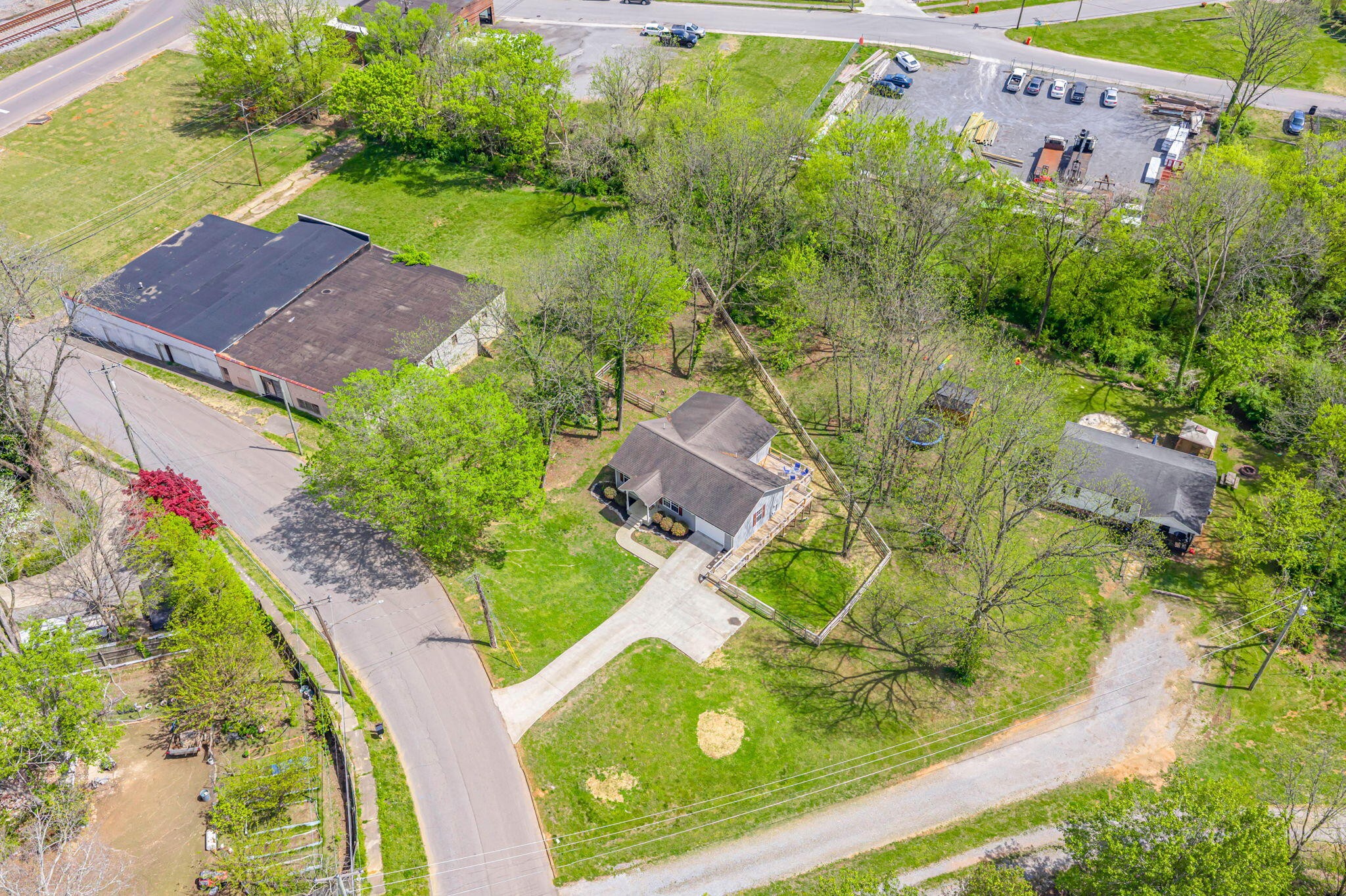 111 Oak Street Athens TN 37303