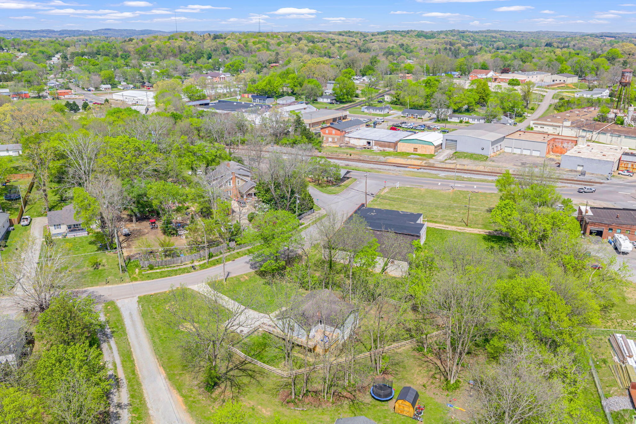 111 Oak Street Athens TN 37303