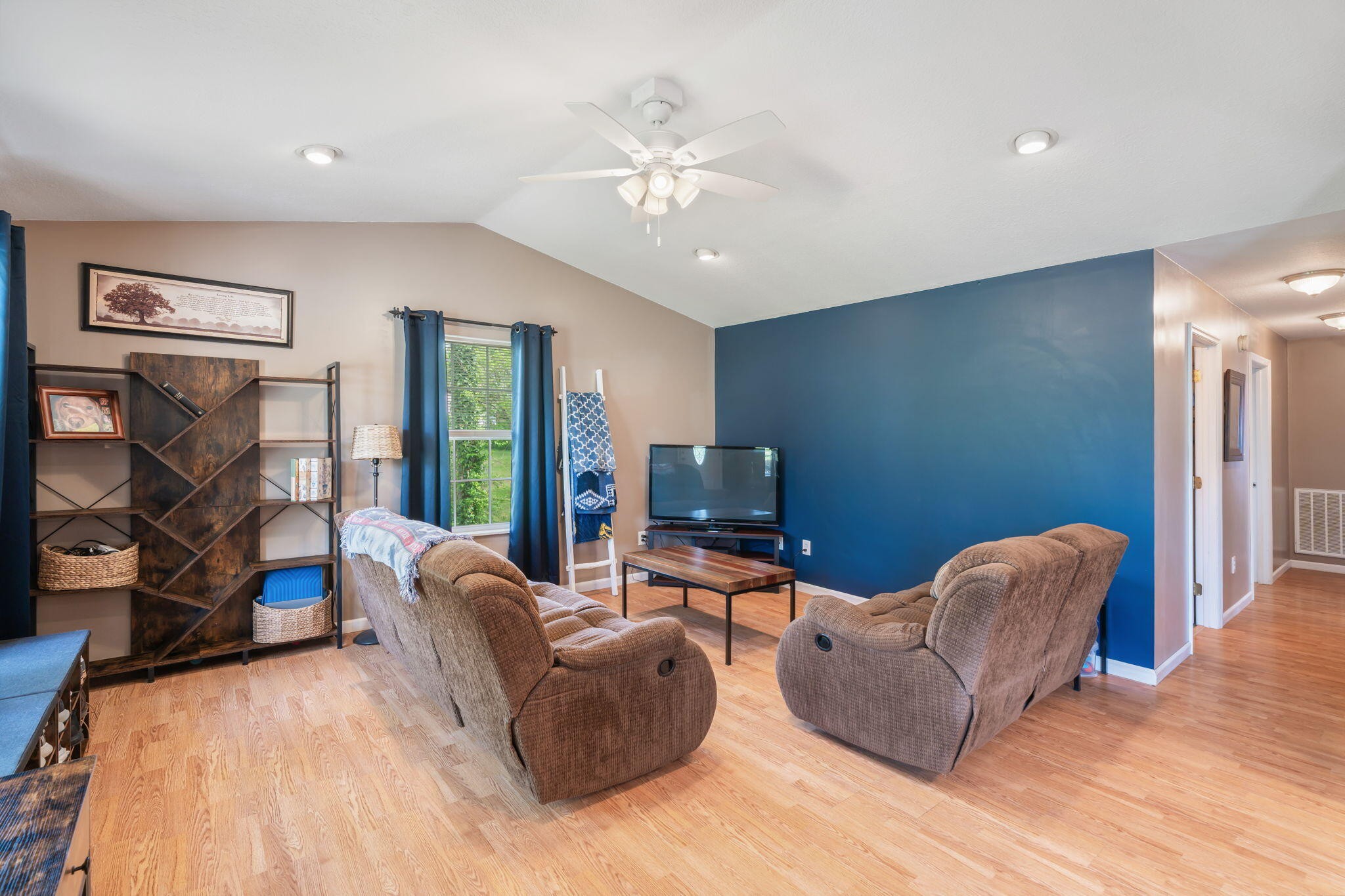 111 Oak Street Athens TN 37303