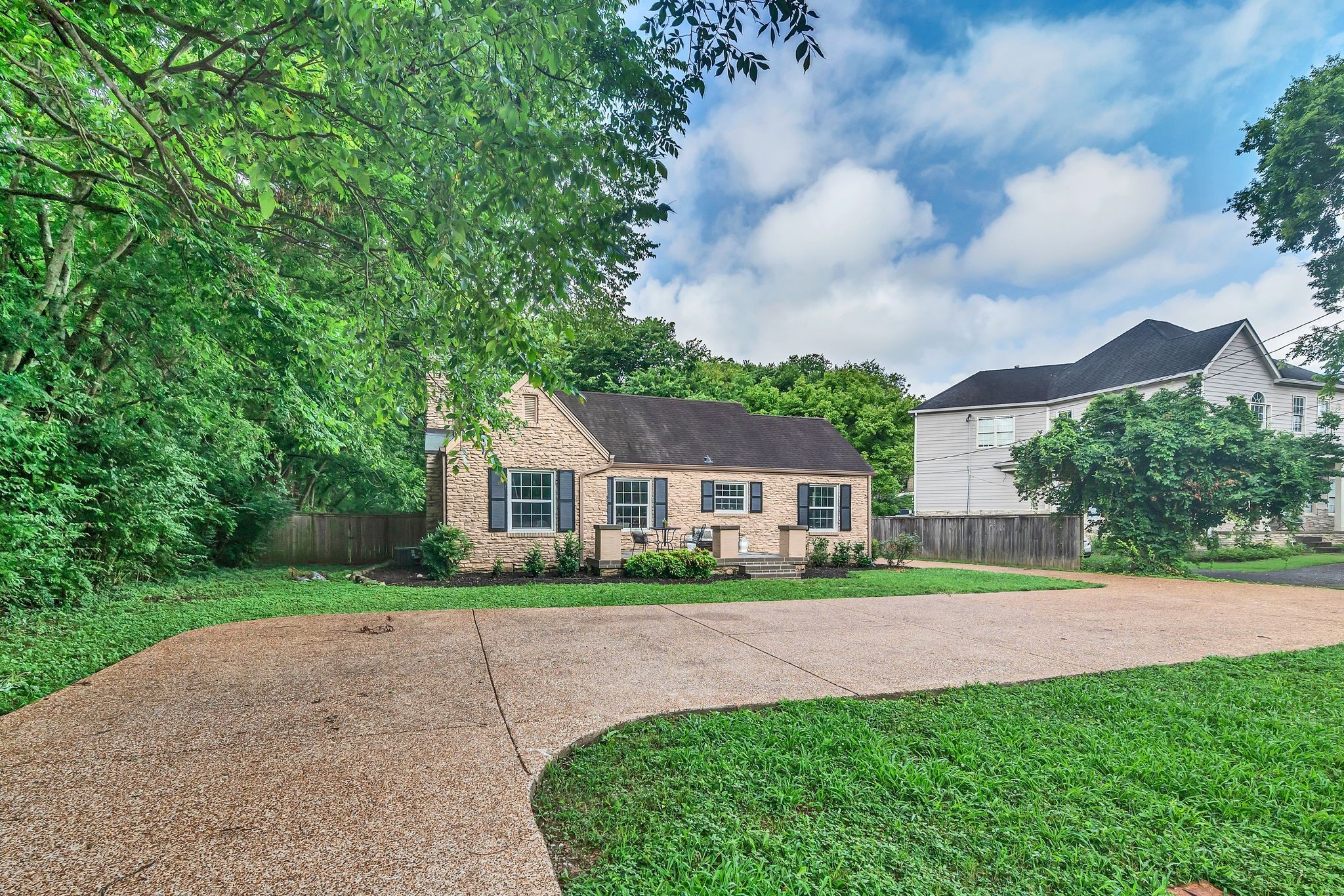 911 Woodmont Boulevard Nashville TN 37204