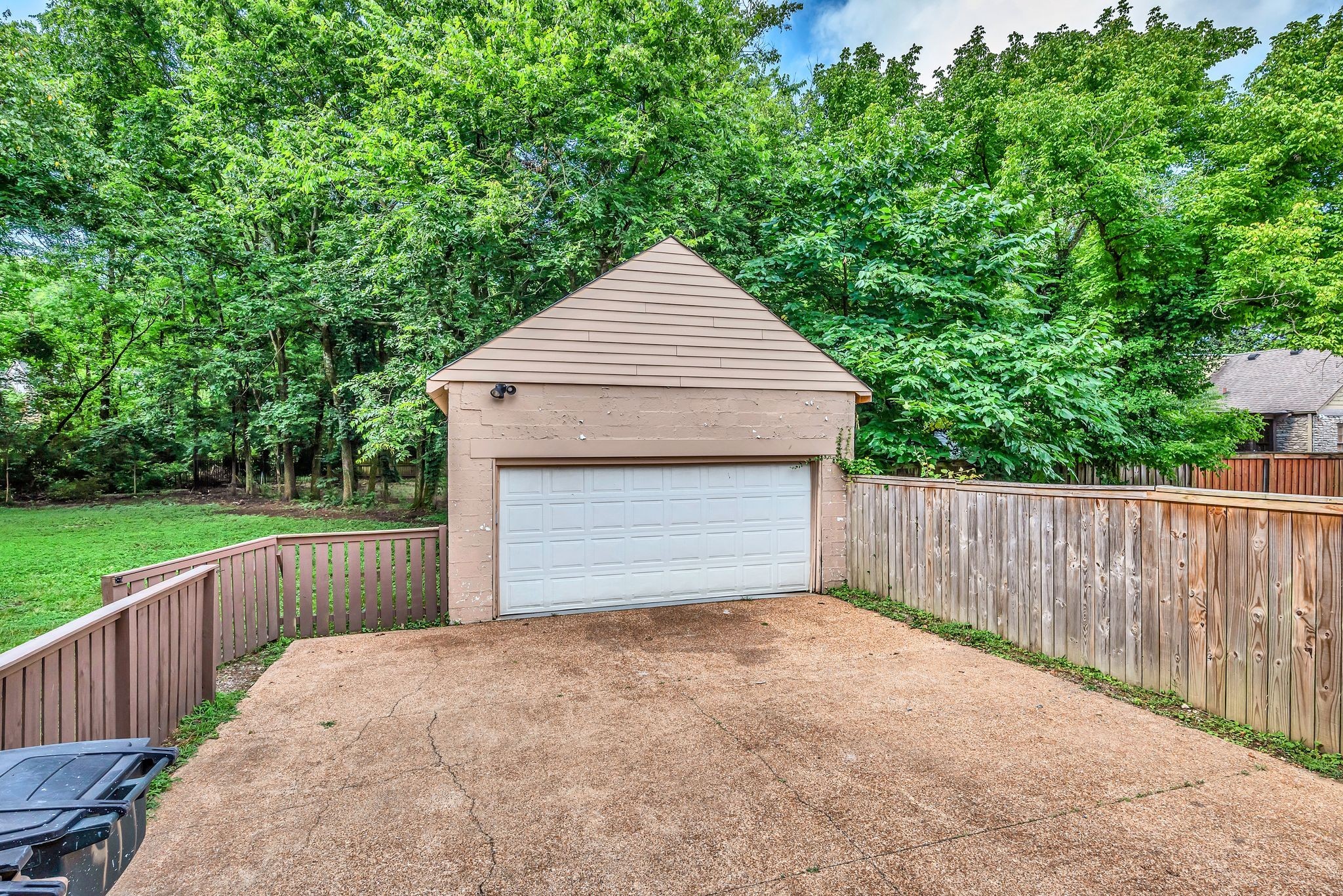 911 Woodmont Boulevard Nashville TN 37204