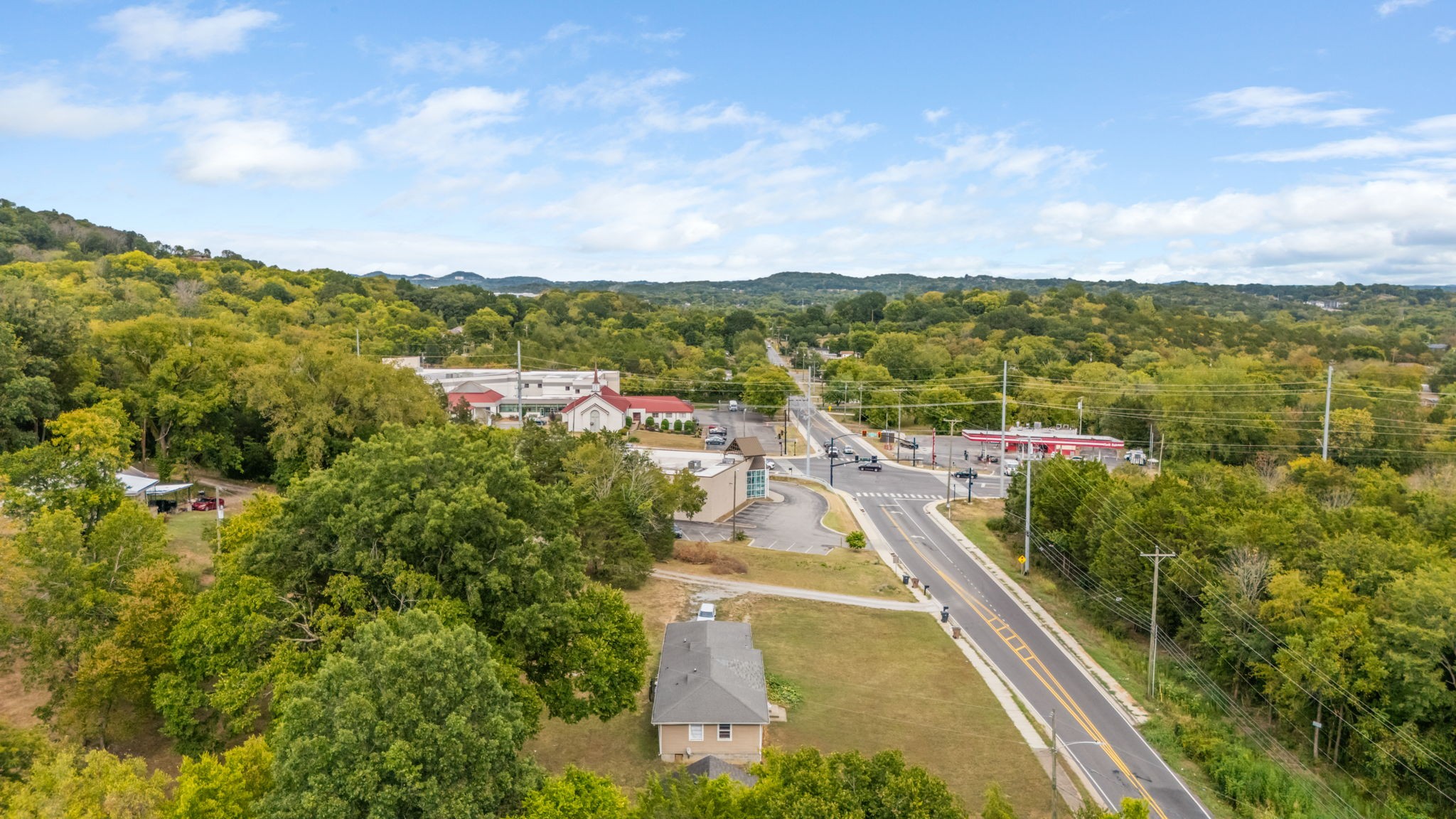 3712 Kings Lane Nashville TN 37218