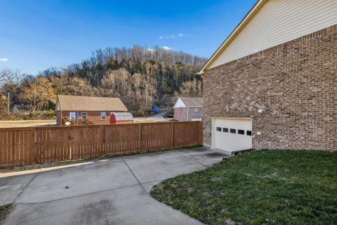 107 Carls Place Ashland City TN 37015