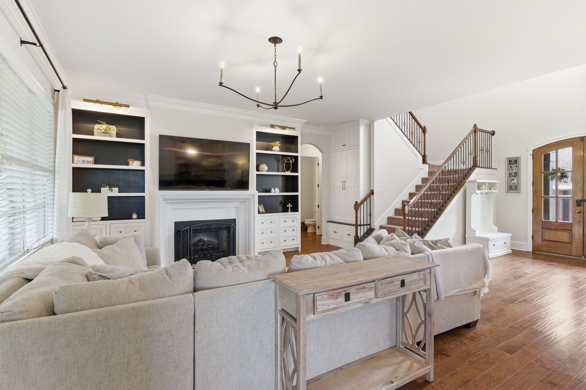 303 Scarsdale Dr, S Hendersonville TN 37075