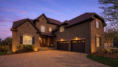 303 Scarsdale Dr, S Hendersonville TN 37075