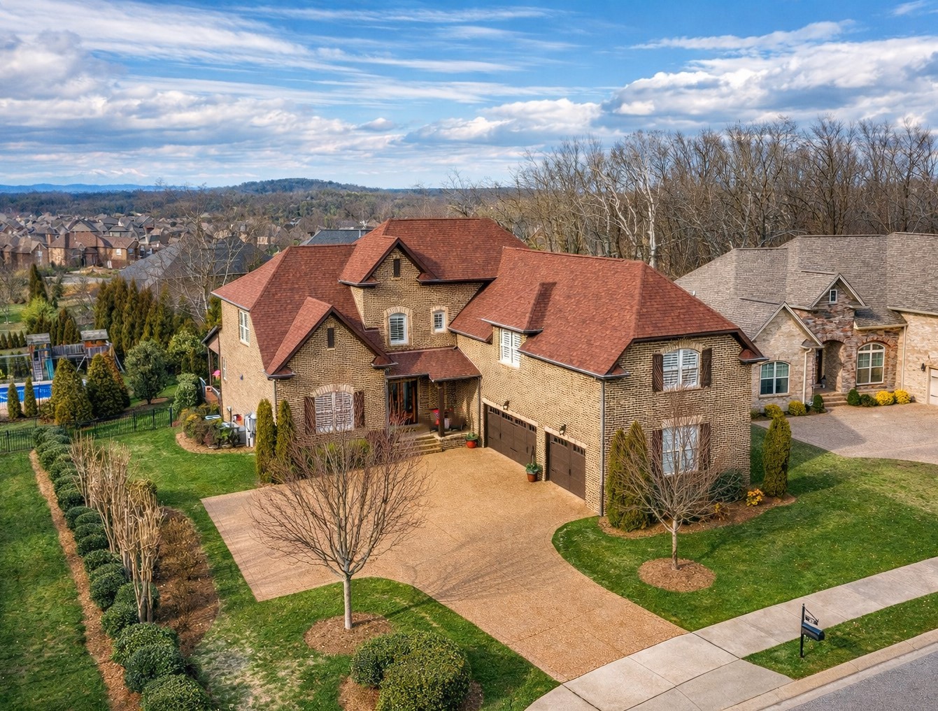 303 Scarsdale Dr, S Hendersonville TN 37075