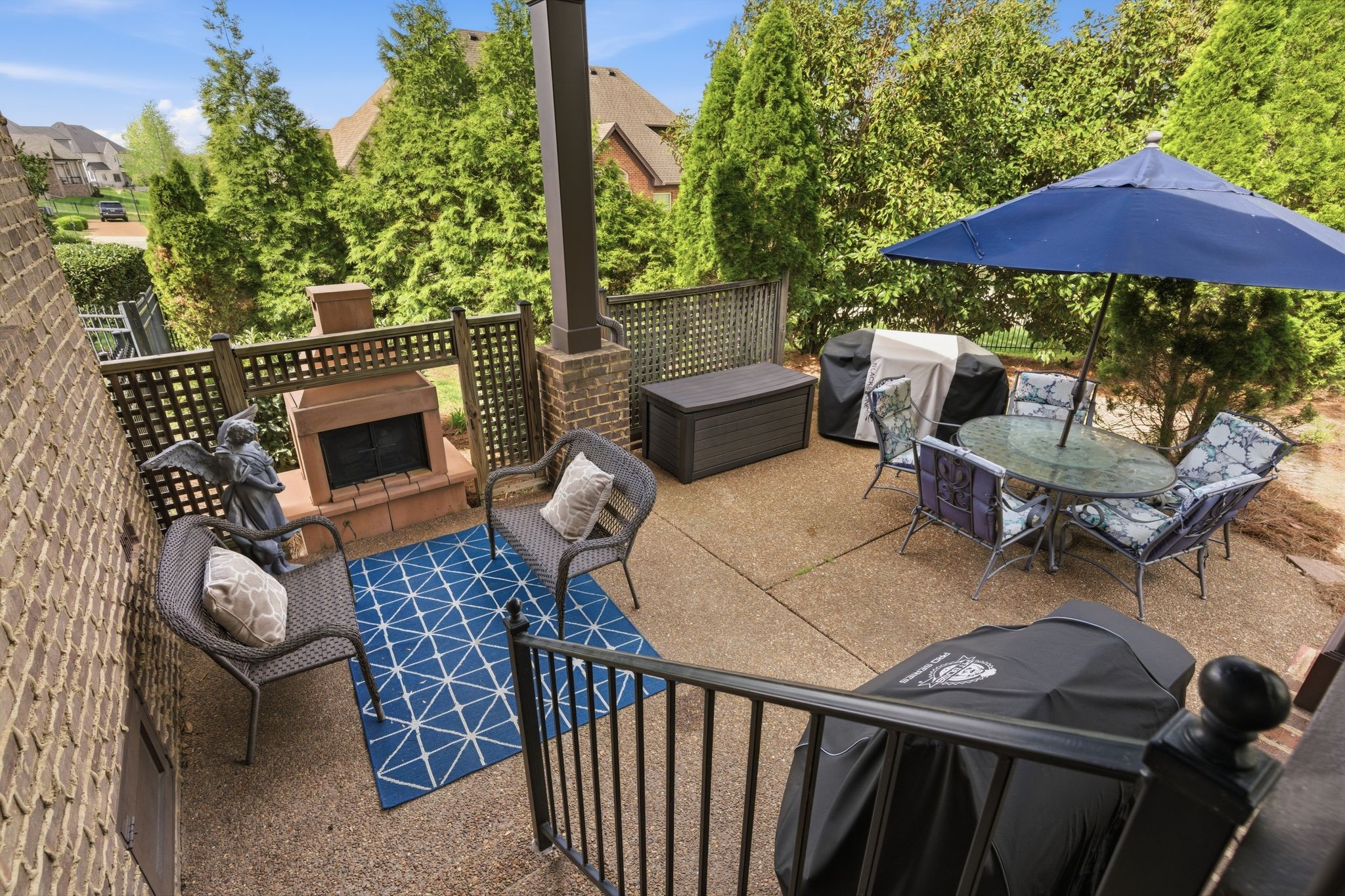 303 Scarsdale Dr, S Hendersonville TN 37075