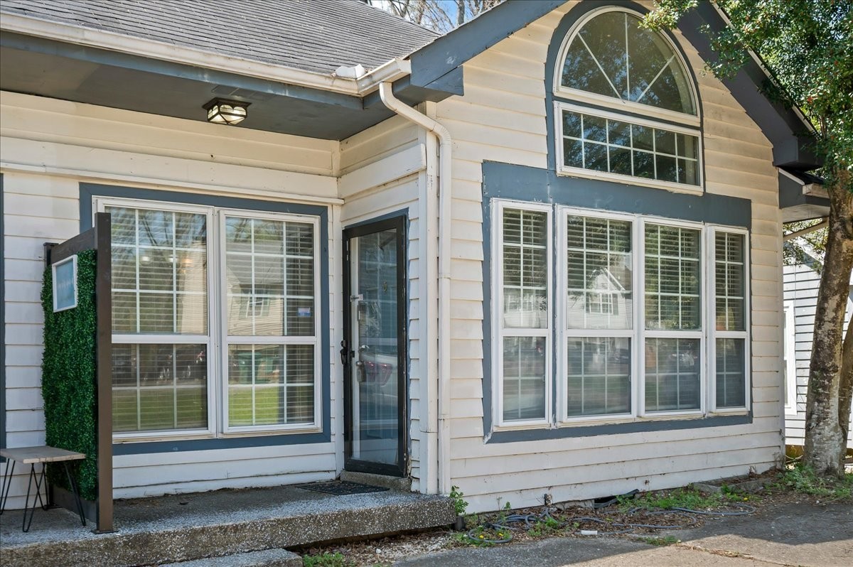1119 Waggoner Ct, W Nashville TN 37214