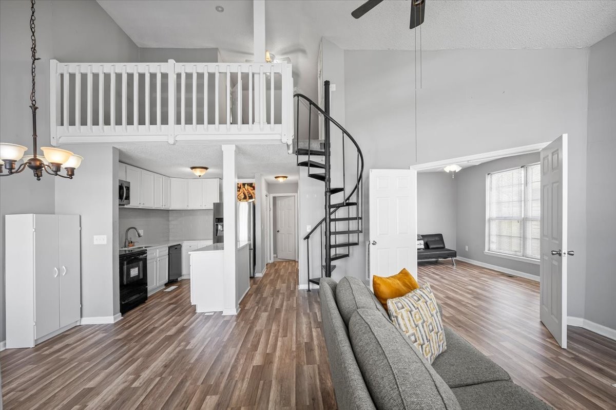 1119 Waggoner Ct, W Nashville TN 37214