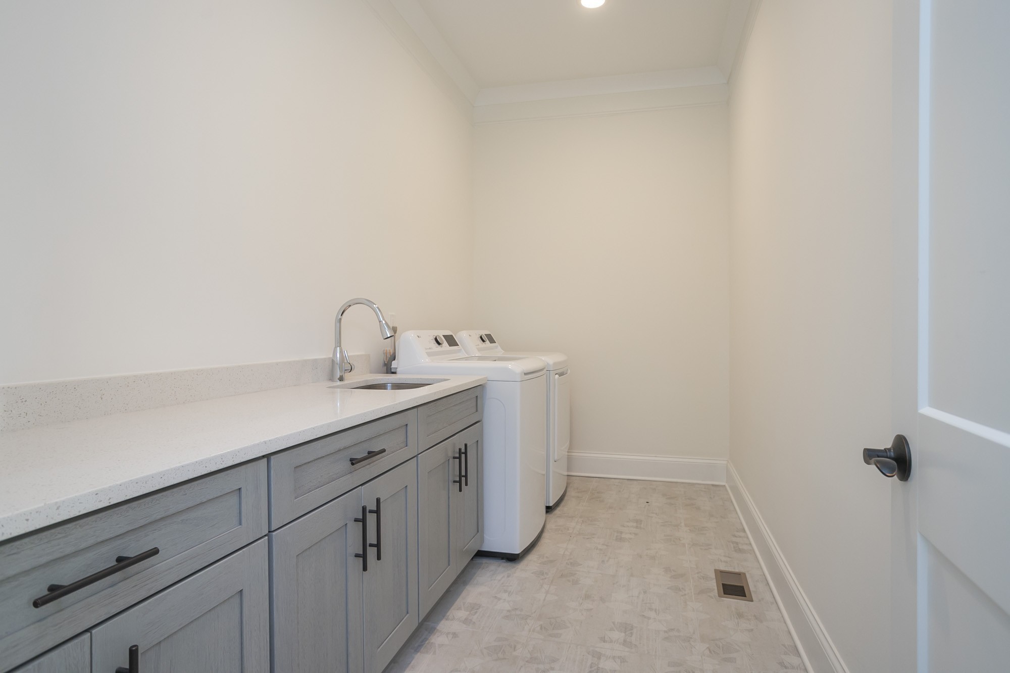 407 Scott Avenue Nashville TN 37206