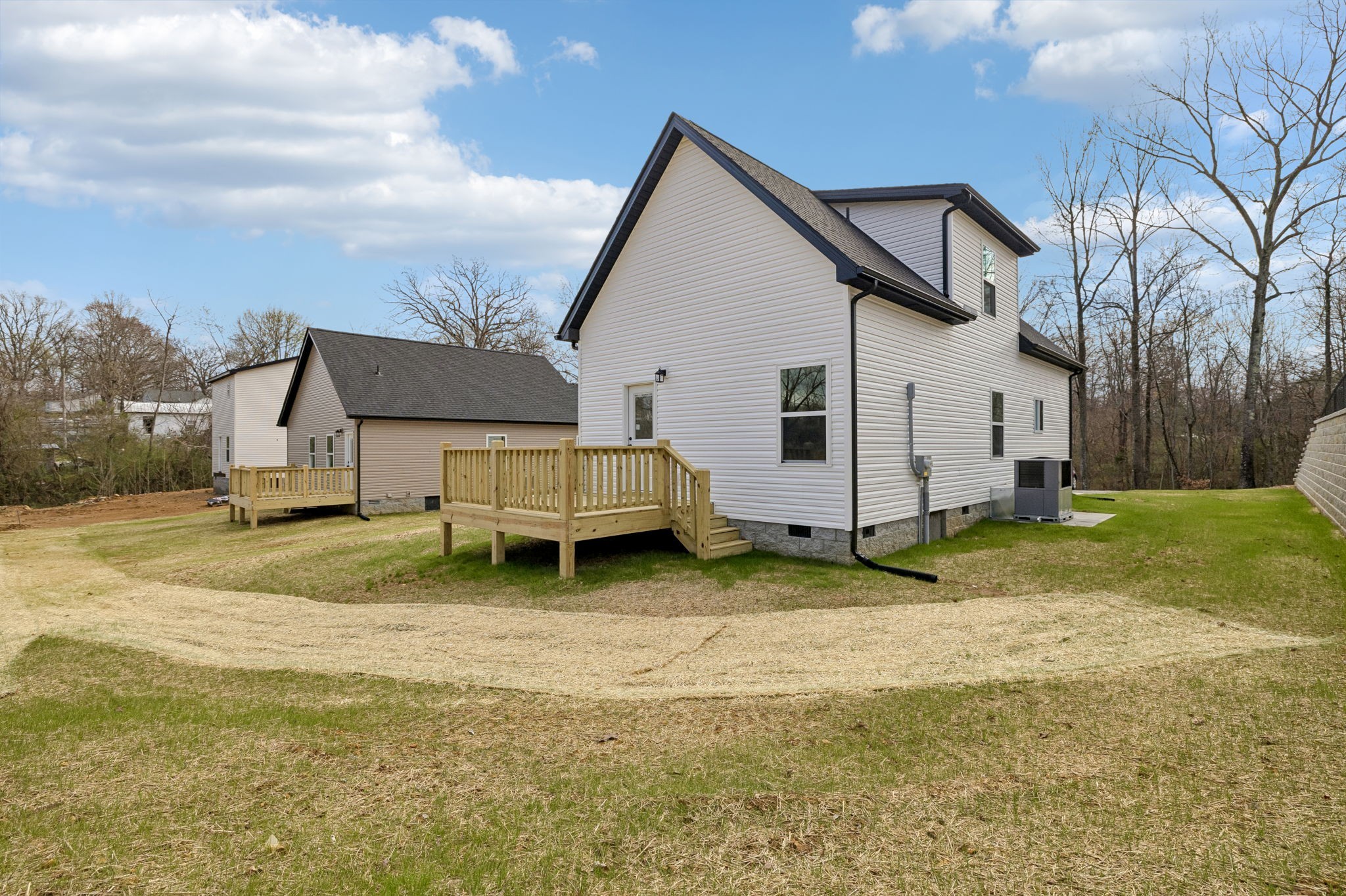 1118 W First Street Dickson TN 37055