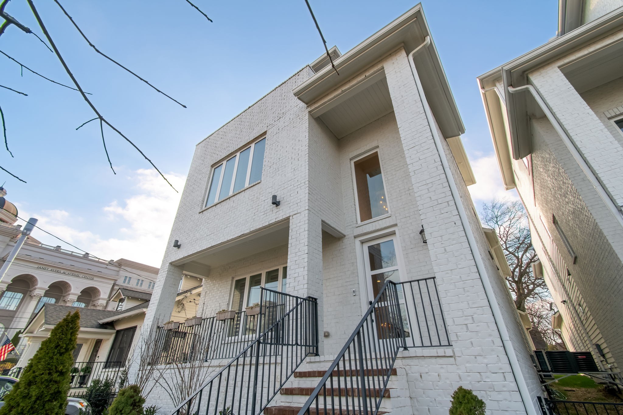 1719B 15th Ave, S Nashville TN 37212