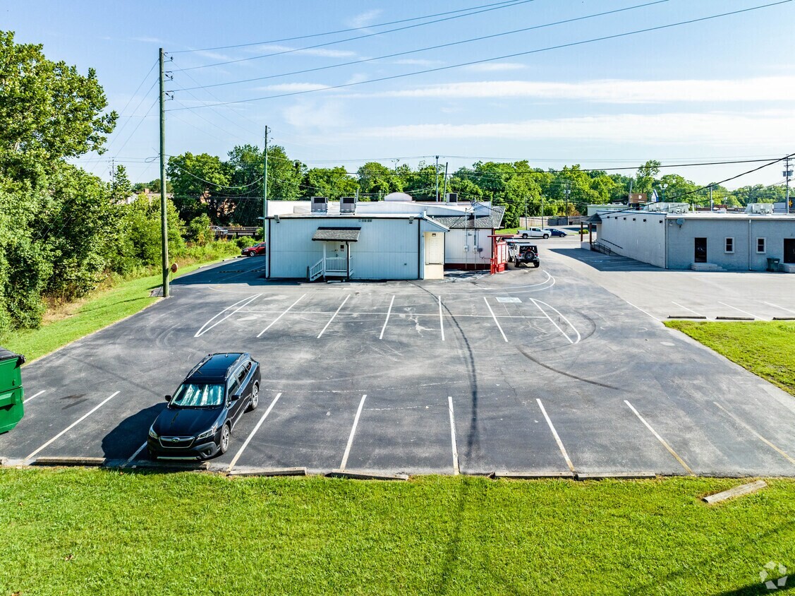 1112 W Main Street Lebanon TN 37087