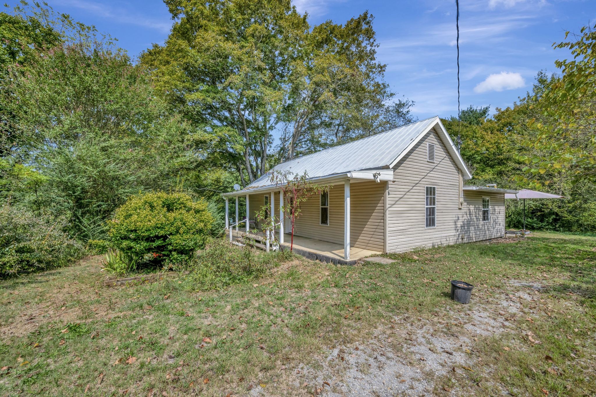 785 Parker Creek Road Bon Aqua TN 37025
