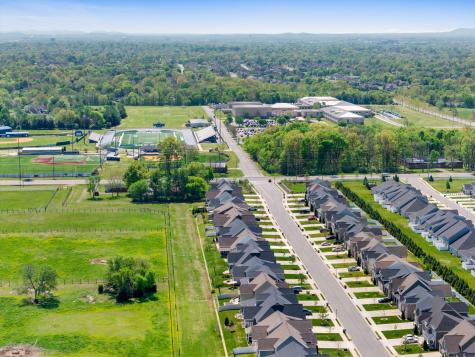 3440 Caroline Farms Drive Murfreesboro TN 37129