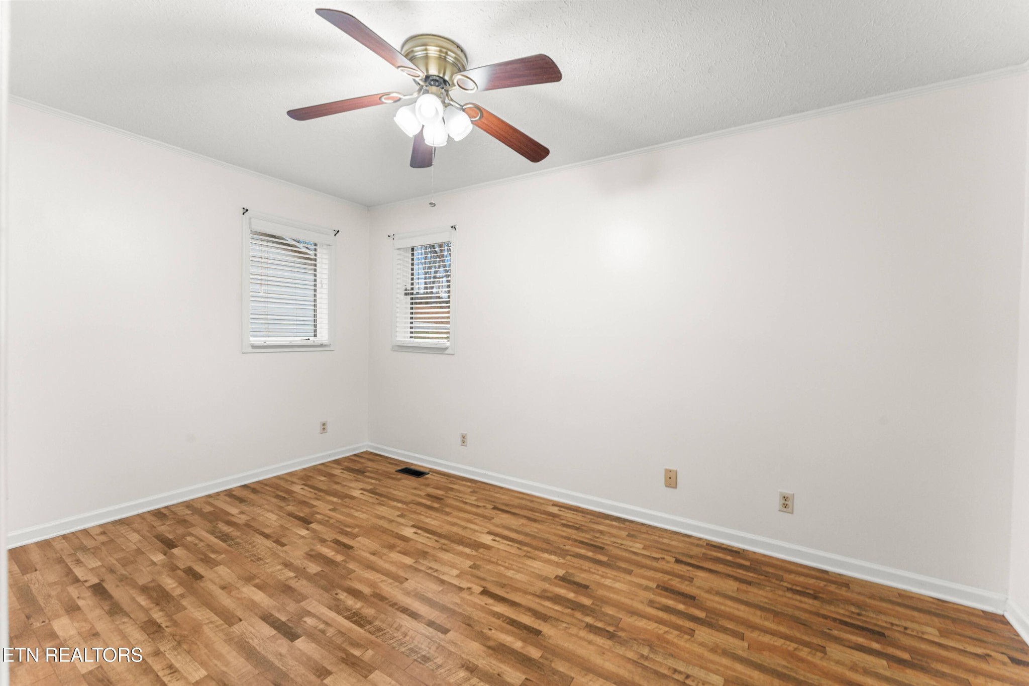 352 Lakeview Drive Crossville TN 38558