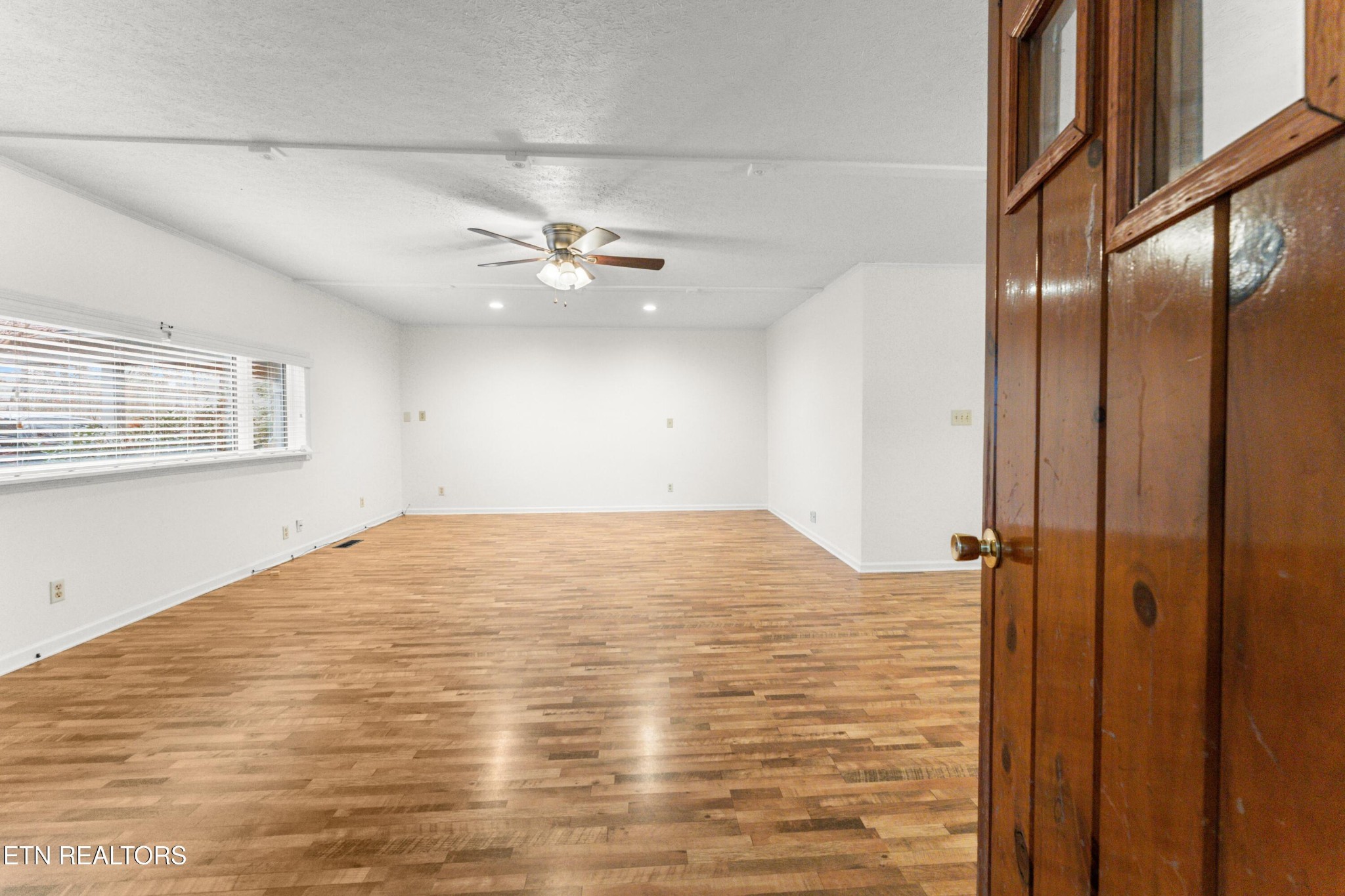 352 Lakeview Drive Crossville TN 38558