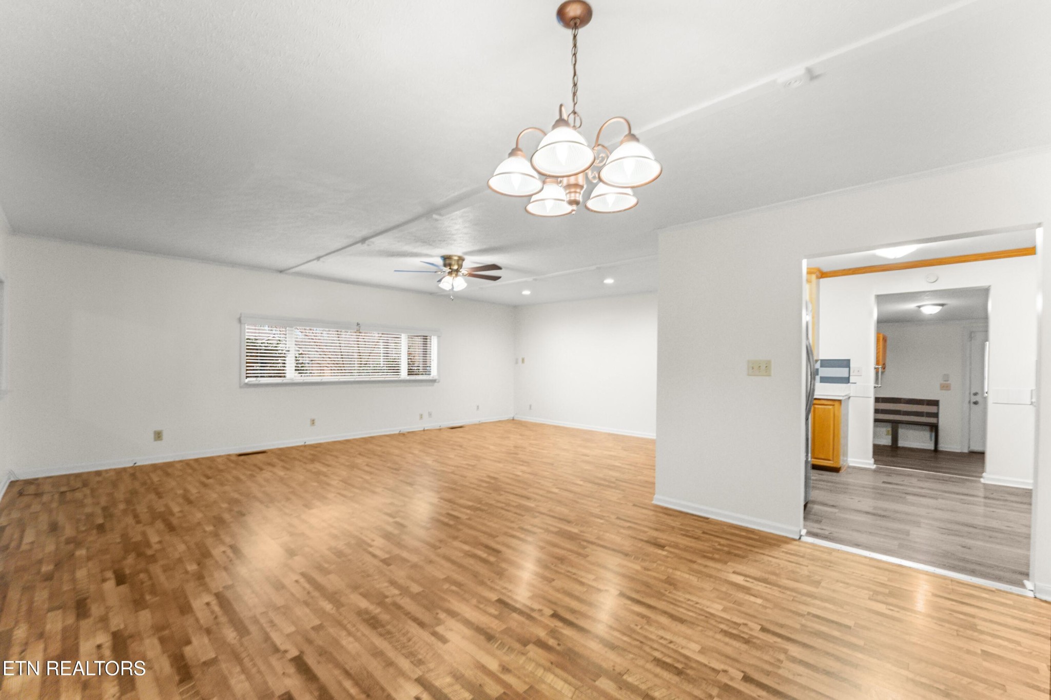 352 Lakeview Drive Crossville TN 38558