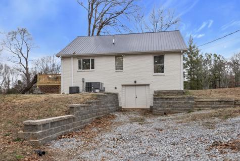 3560 Highway 47 E Burns TN 37029