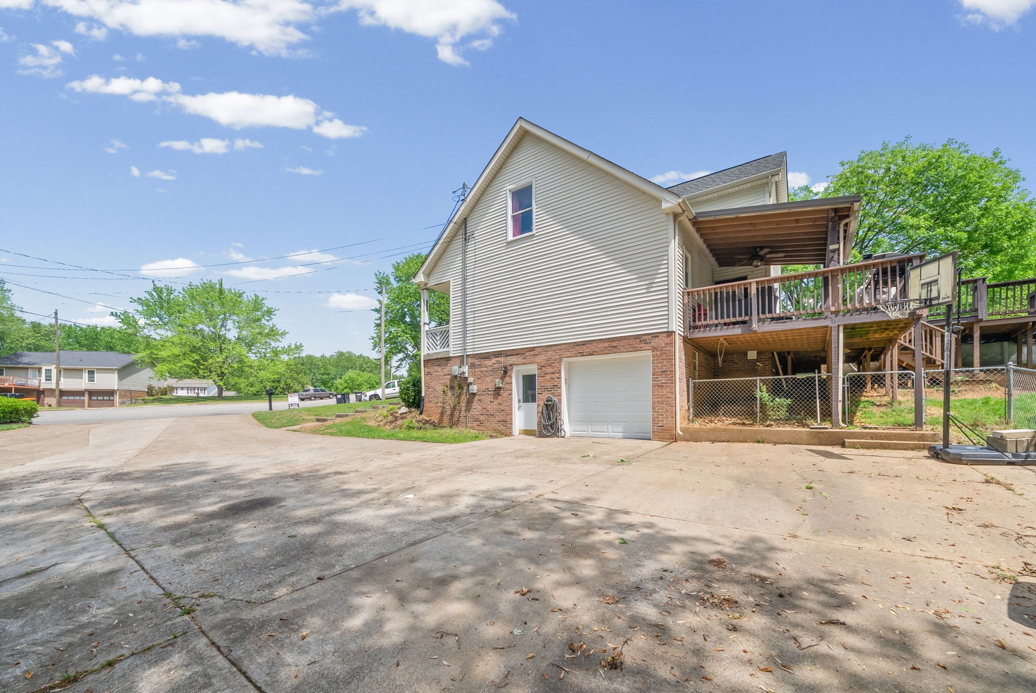402 Boscobel Court Clarksville TN 37040