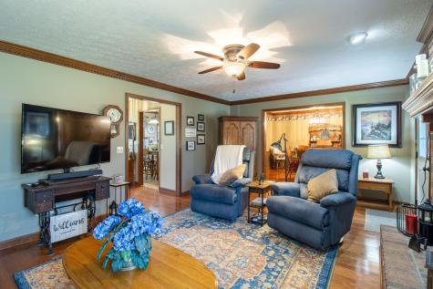 1420 Cantrell Drive Cottontown TN 37048